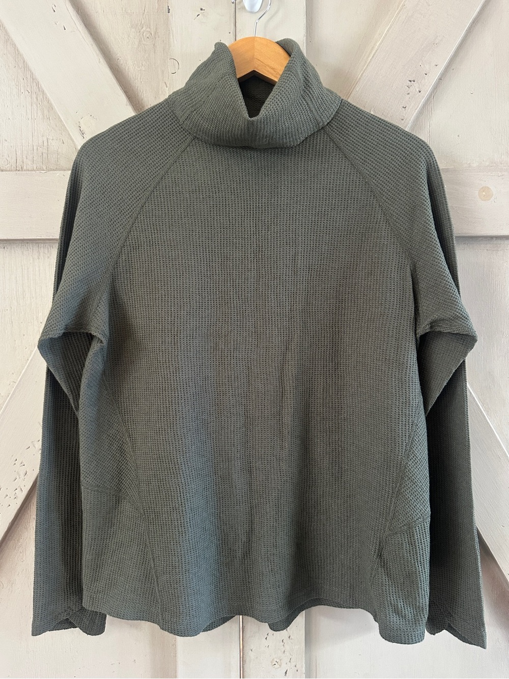 KÜHL Petra Turtleneck Waffle Knit Pullover Olive Green Size L